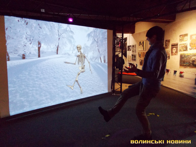 Танці в музеї Гренобля